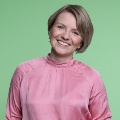 Portraitfoto von Monika Ostfalk