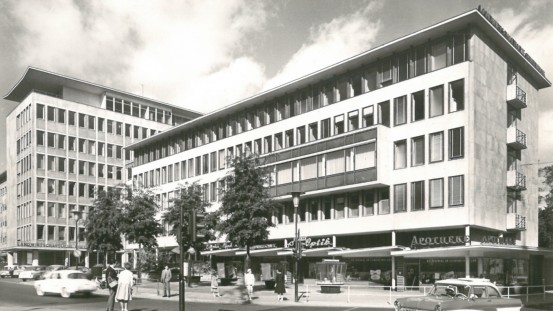 Der Firmensitz der Rentenbank in der Hochstraße in Frankfurt am Main in den 50er Jahren